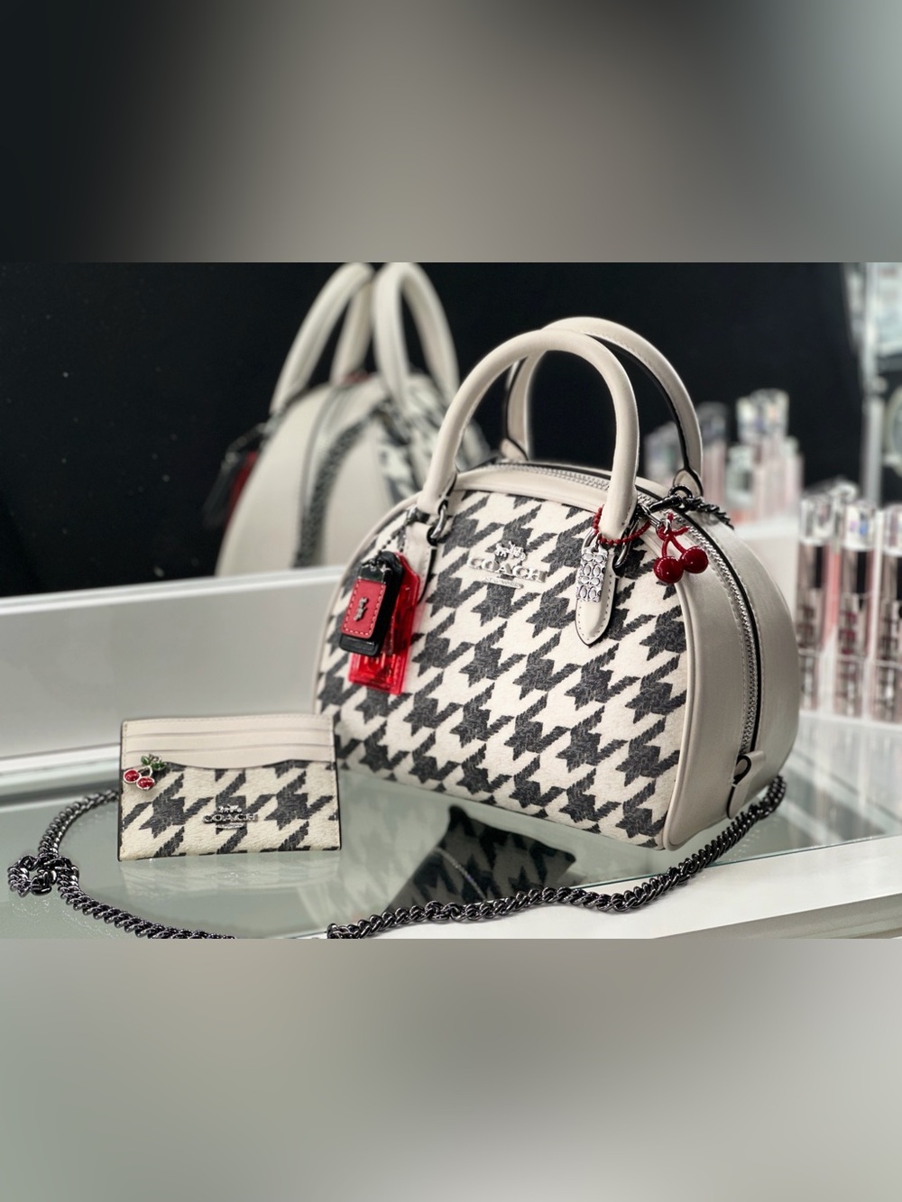 COACH SYDNEY
SATCHEL HOUNDSTOOTH PRINT
BAG CROSSBODY Cream